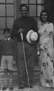 The Maharaja and Maharani of Jaipur 
with their son the Maharaj Kumar Jagat Singh, 
the future Raja of Isarda. 