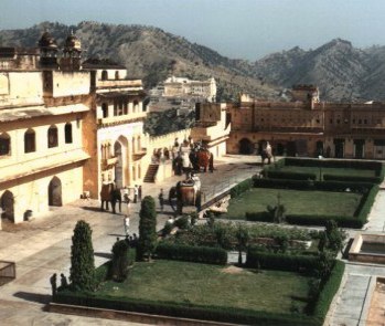 Jaleb Chowk is part of the Raj Mahal in Amber Fort. This is accessed through the Suraj Pol. The gateway on the left is the Chand Pol (Moon Gate), and next to the gate is the elephant station.